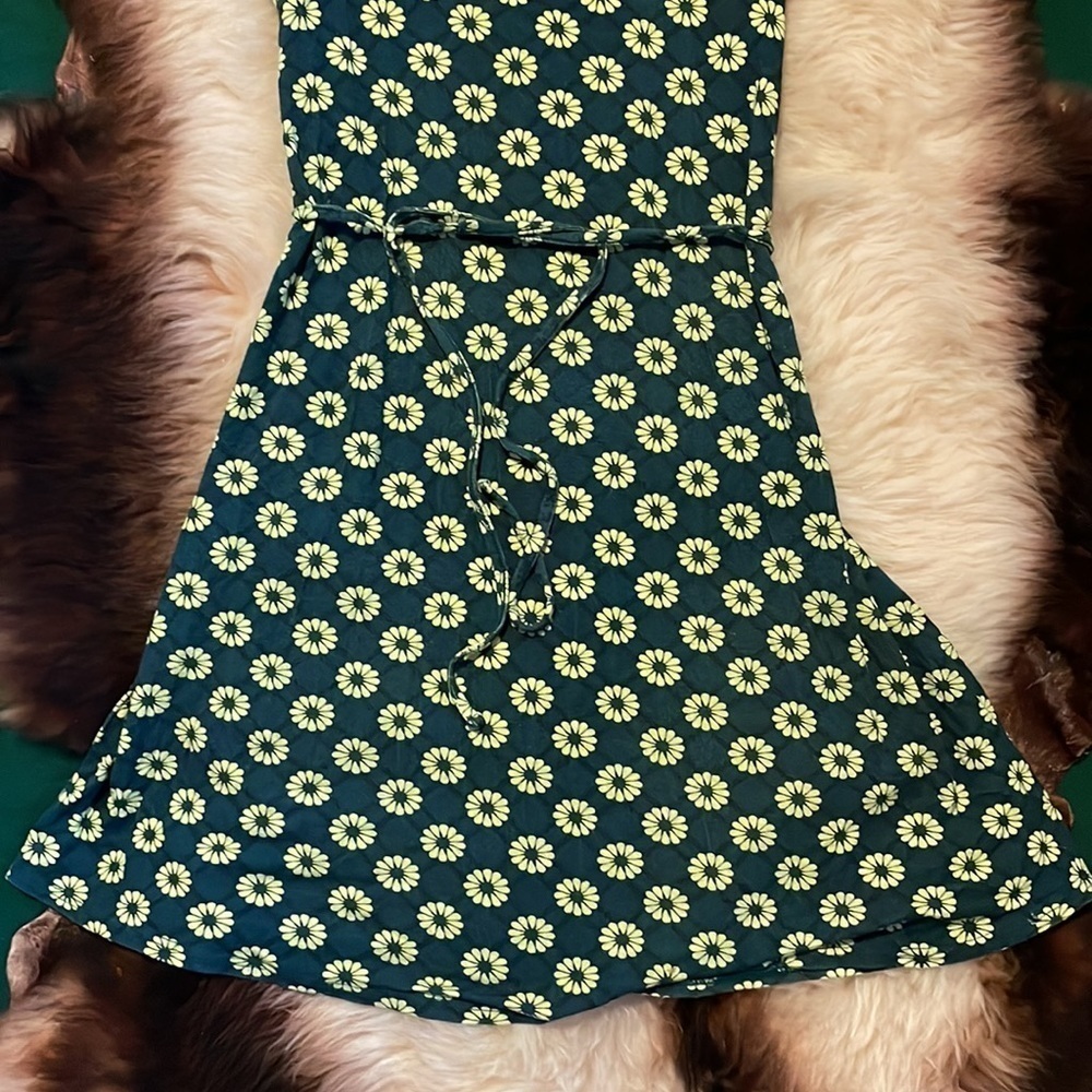 Top‎ Shop Sunflower Dress - Picture 3 of 7